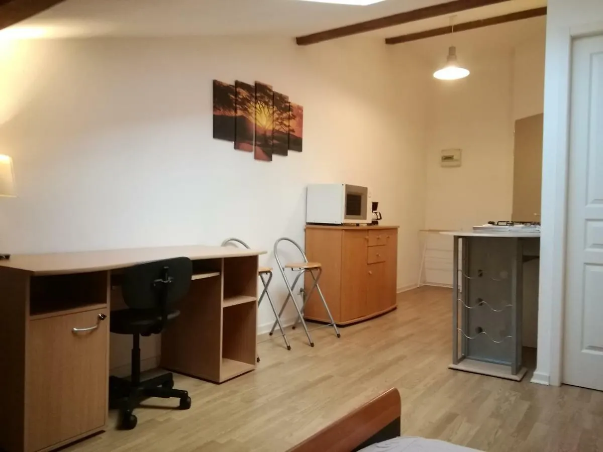 Studio Mansarde A Oyonnax 아파트 0*,