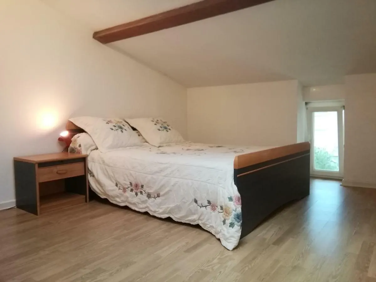 Studio Mansarde A Oyonnax 아파트 프랑스