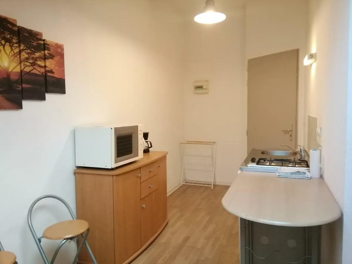 Studio Mansarde A Oyonnax 아파트